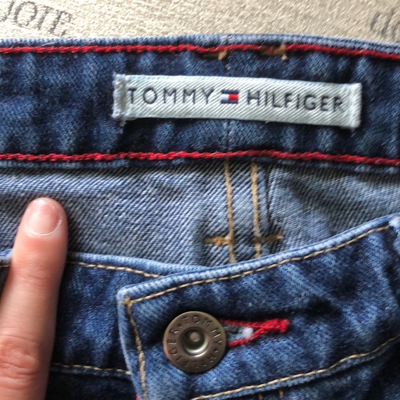 Tommy Hilfiger Jean shorts size 8 - Picture 4 of 7